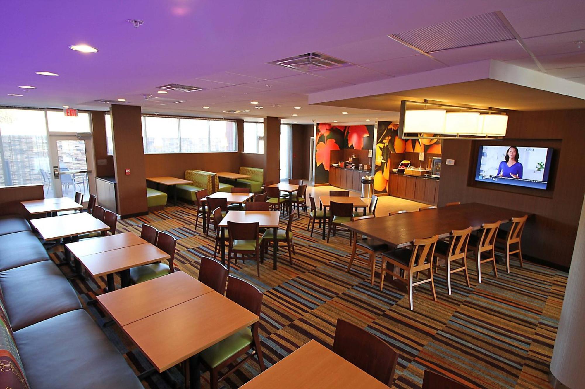 Fairfield Inn & Suites By Marriott London Eksteriør billede