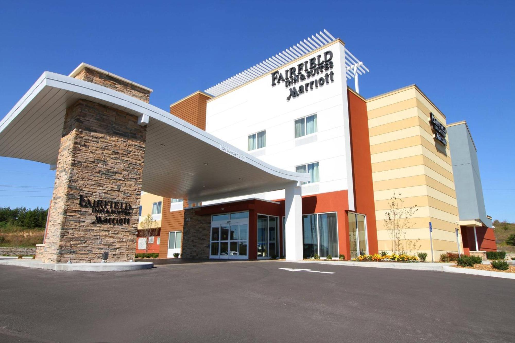 Fairfield Inn & Suites By Marriott London Eksteriør billede