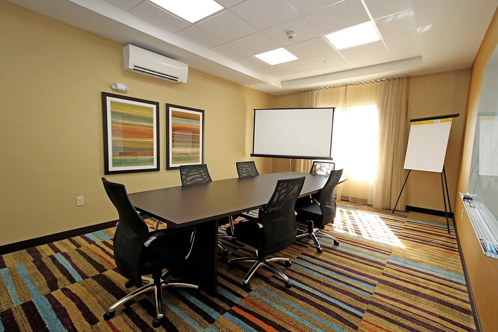 Fairfield Inn & Suites By Marriott London Eksteriør billede