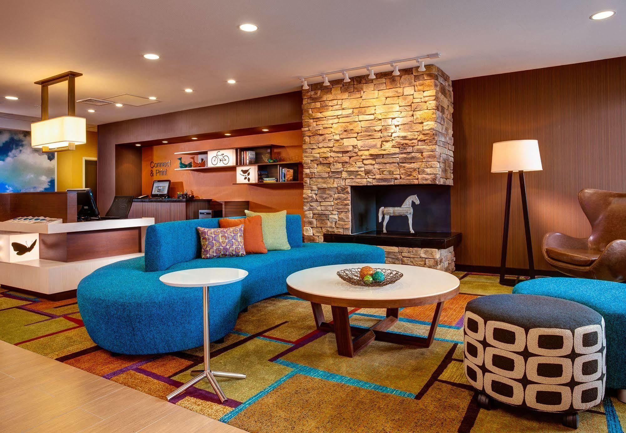 Fairfield Inn & Suites By Marriott London Eksteriør billede